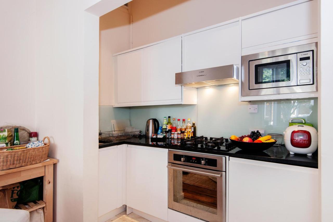 Bright Gratton Road Apartment London Exterior photo