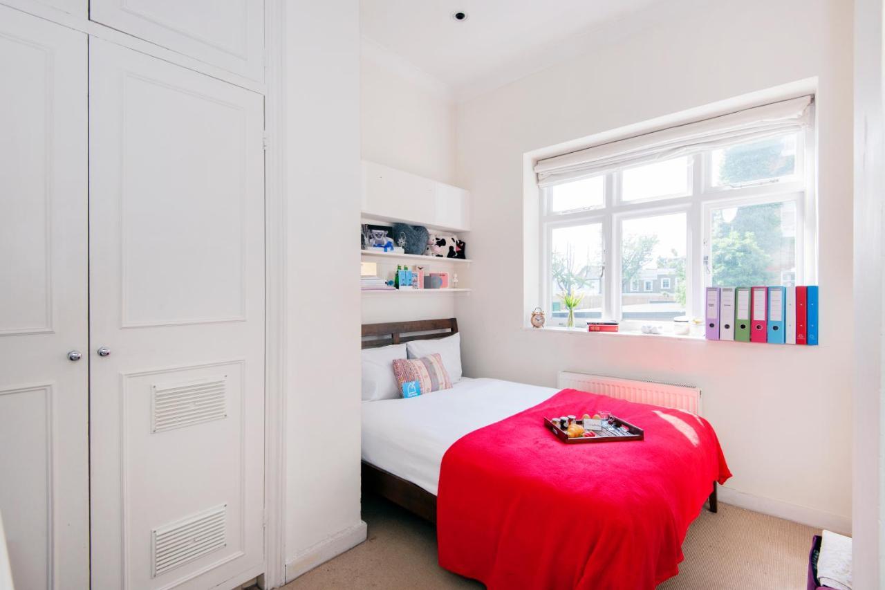 Bright Gratton Road Apartment London Exterior photo